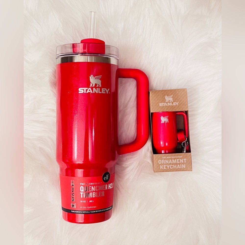 E.L.F Stanley 30oz Tumbler with Keychain- Red Delicious